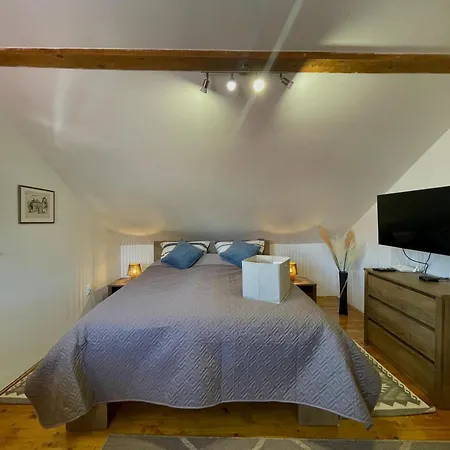 - 2br In Bascarsija - Prime Old Town Location, Walk Everywhere Apartment *