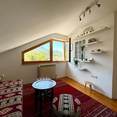 - 2br In Bascarsija - Prime Old Town Location, Walk Everywhere Apartment *