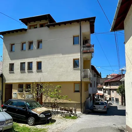- 2br In Bascarsija - Prime Old Town Location, Walk Everywhere Apartment